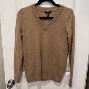 Aqua Women's Camel V-Neck Sweater